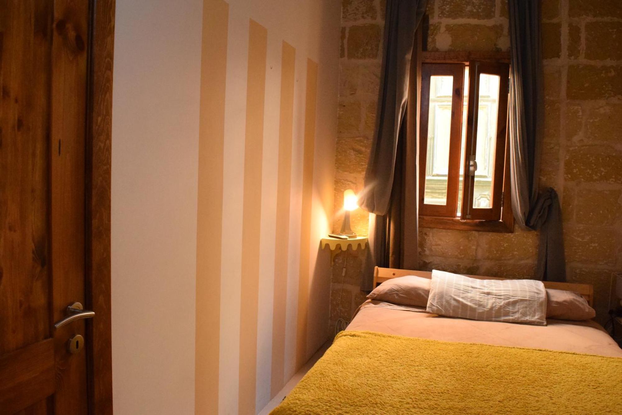 St George Of Lydda Bed & Breakfast Victoria